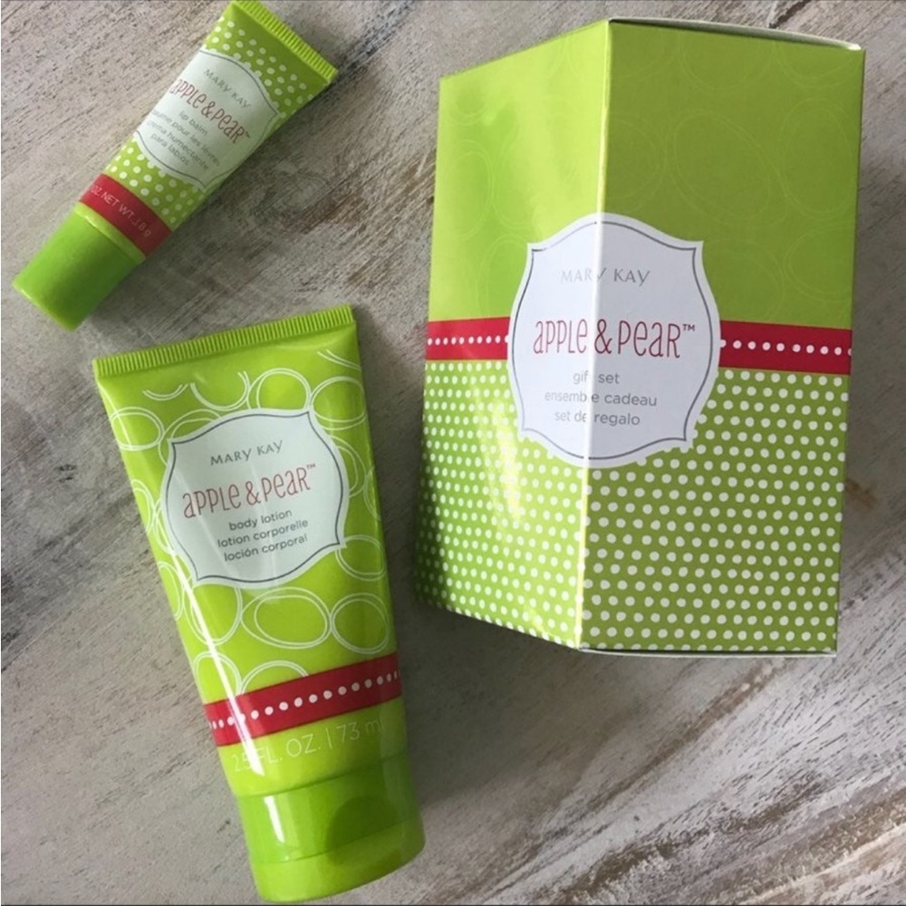 Mary Kay Apple & Pear Collection with Green and Red Packaging